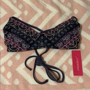 A brand new baiting suit top